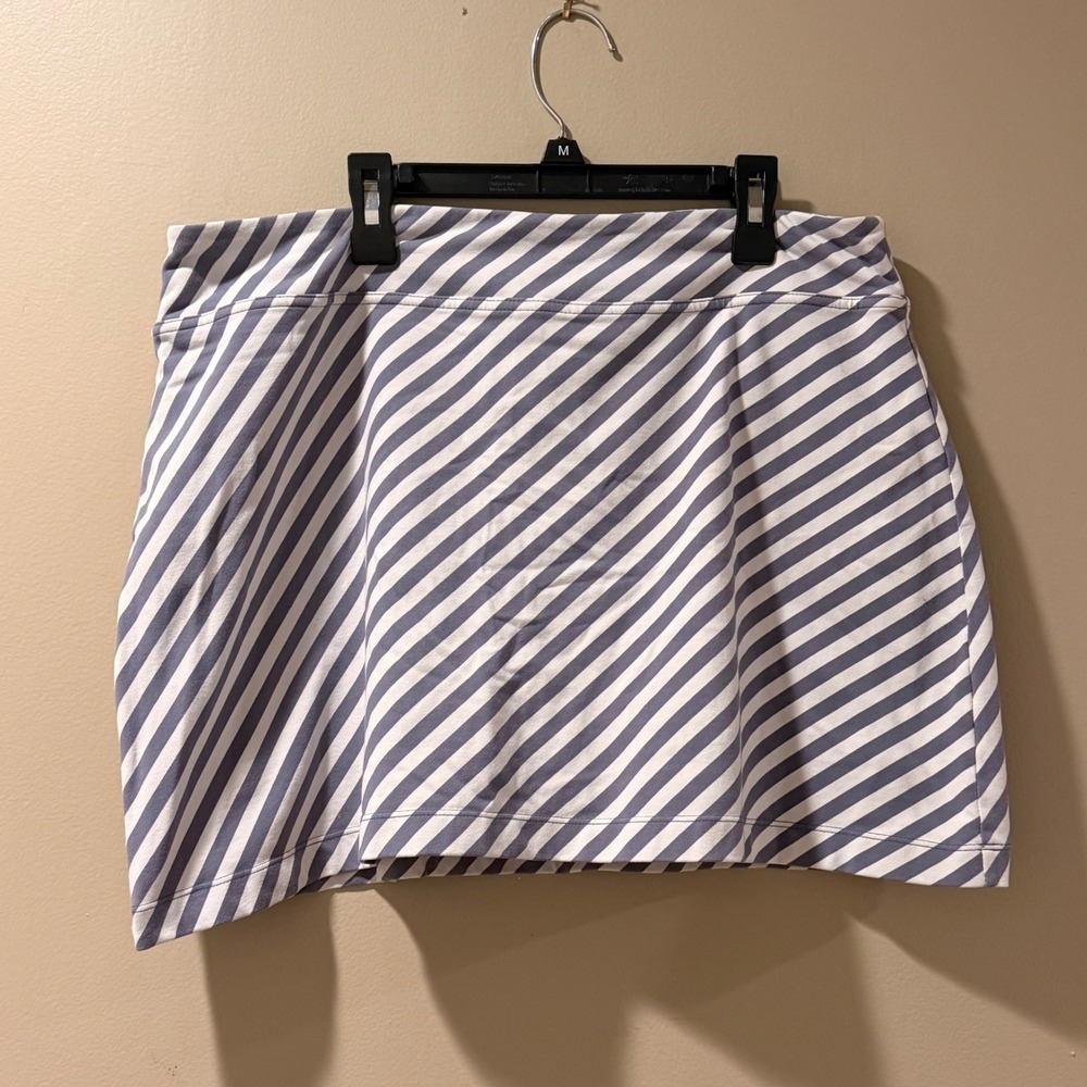 Athleta Skort Womens XL Gray White Striped Activewear Tennis Pickleball Preppy